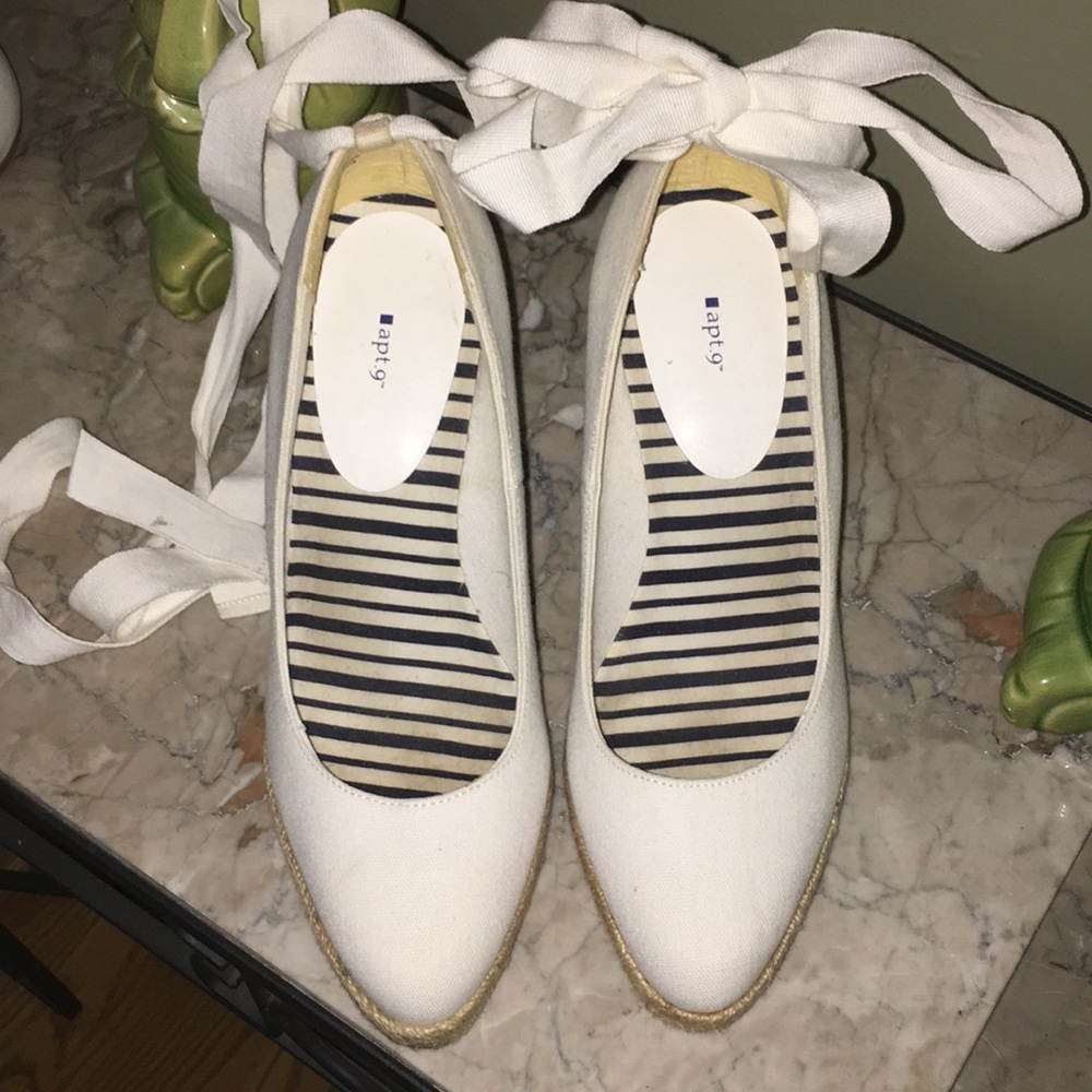 4 1/2 inch Apt 9 Espadrilles Wedge Shoes.